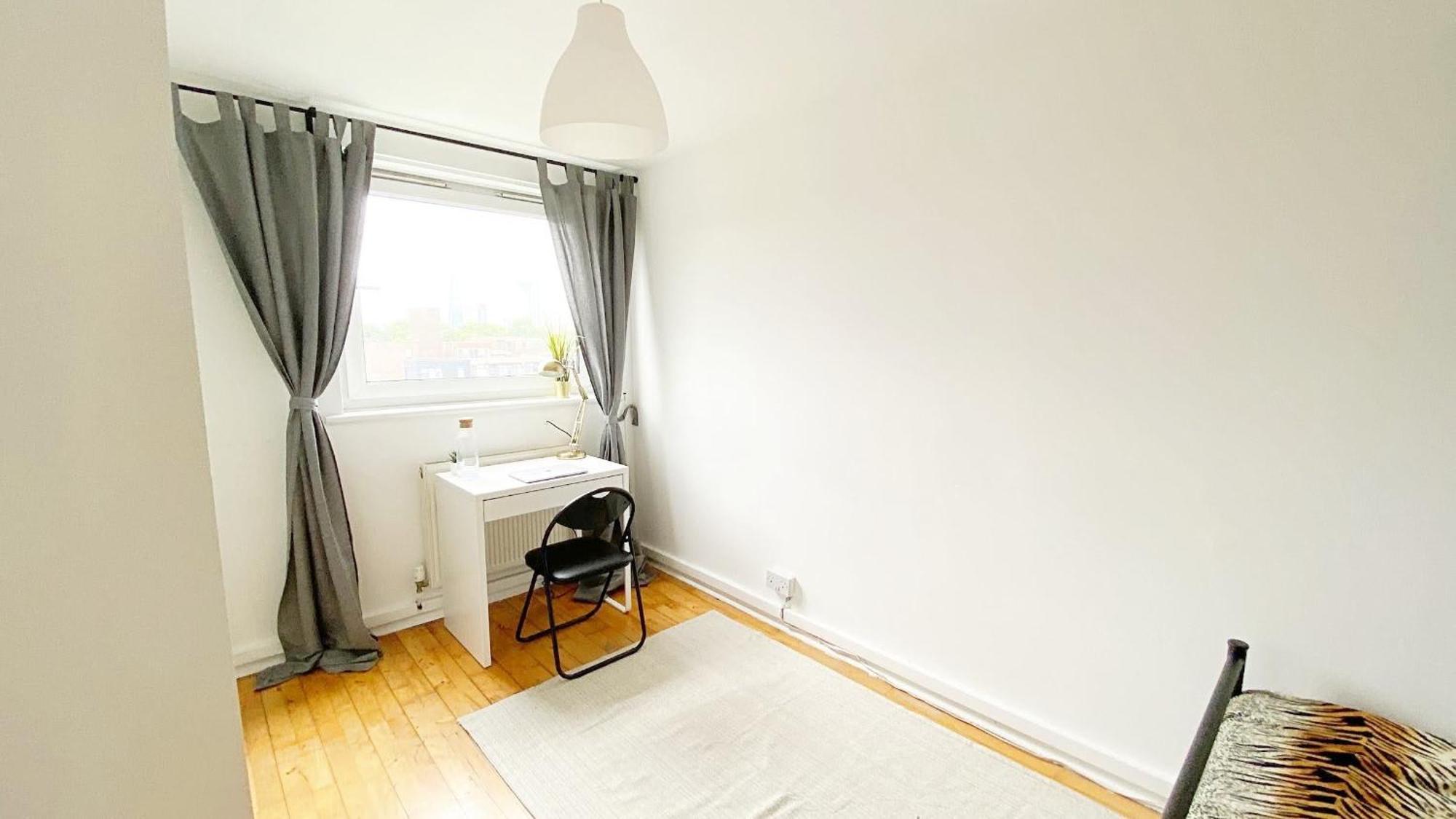 Spacious Room With City Skyline Views Close To London Eye Exterior photo