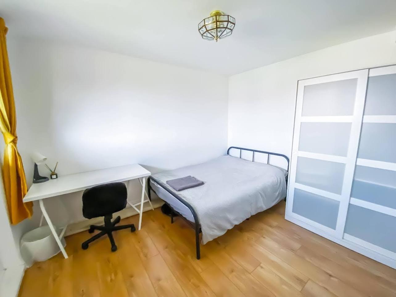 Spacious Room With City Skyline Views Close To London Eye Exterior photo